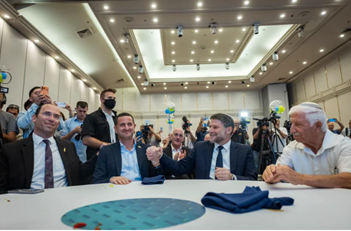 (LR) Religious Zionist Party (RZP) MK Simcha Rothman, MK Ohad Tal og finansminister Bezalel Smotrich ses ved RZP-primærvalgene forud for det israelske valg i 2026.