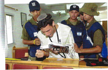Sidste bøn - i 2005 trak Israel sig fuldstændig ud af Gazastriben.